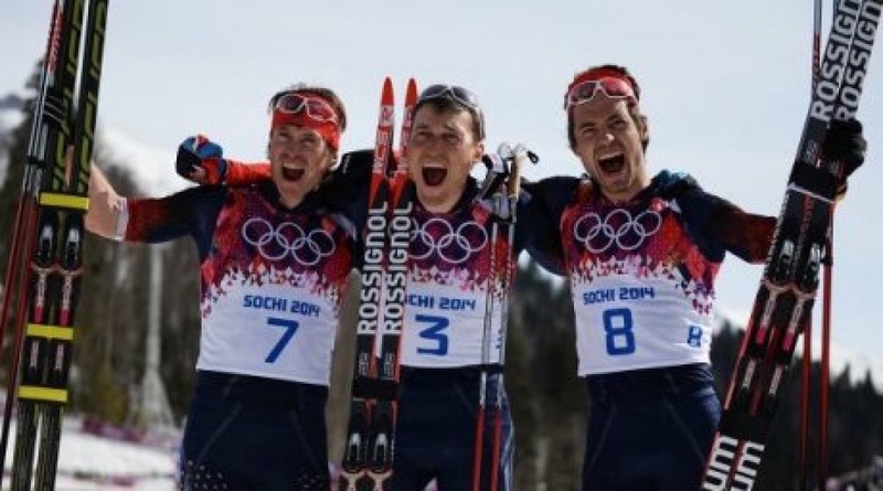 Олимпиада ойындарының жеңіс тұғырынан тарихта алғаш рет Ресей шаңғышылары   бірдей көрінді. ©РИА Новости