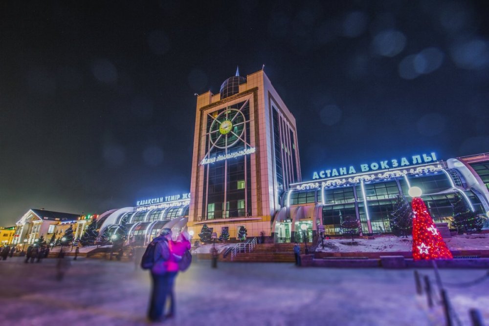 Астананың теміржол вокзалы. ©Тұрар Қазанғапов