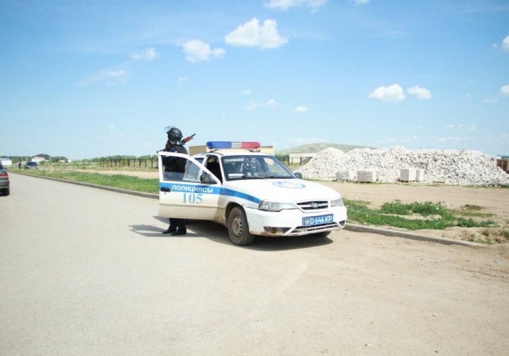 "Нұр сити" ықшамауданындағы полицейдің машинасы