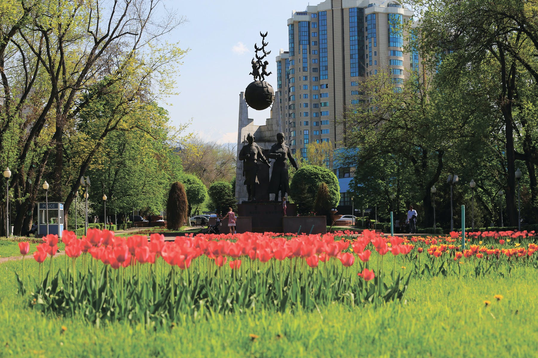 Апай жиеніне жыныстық қатынасты үйретті Хлоя Риз Картер