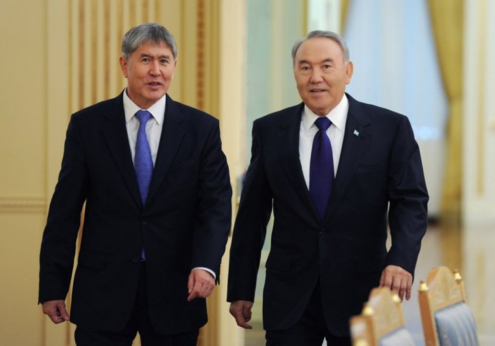 Алмазбек Атамбаев пен Нұрсұлтан Назарбаев. © Ақорда