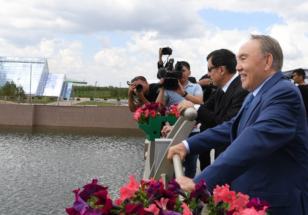 Назарбаев әкесі жайлы әңгімелеп берді