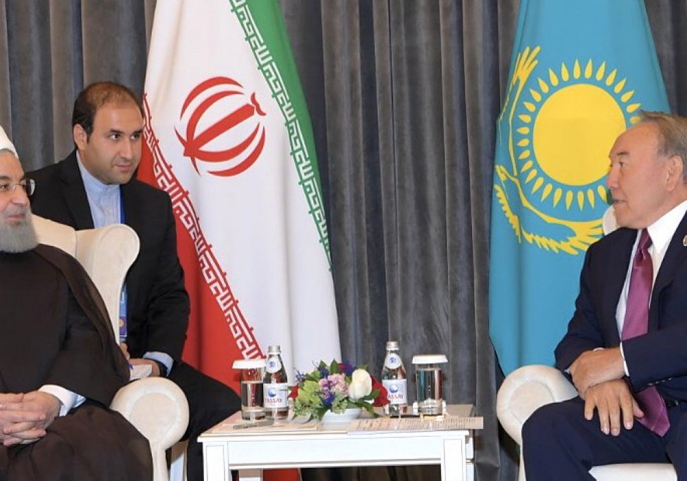 Нұрсұлтан Назарбаев Иран Ислам Республикасының Президентімен кездесті