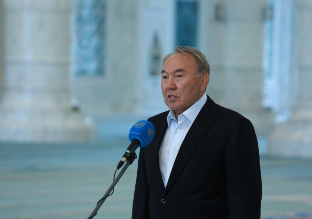 Назарбаев Хазірет Сұлтан мешітіне барды