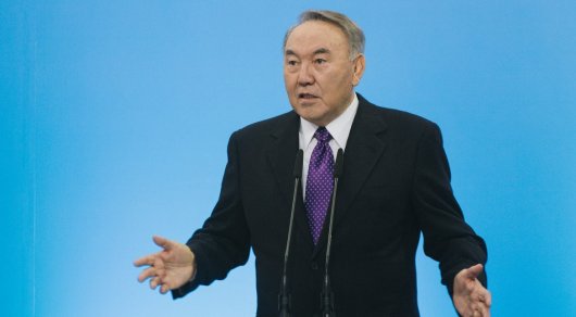 Назарбаев мемлекеттік қызметшілердің жұмысын сынға алды