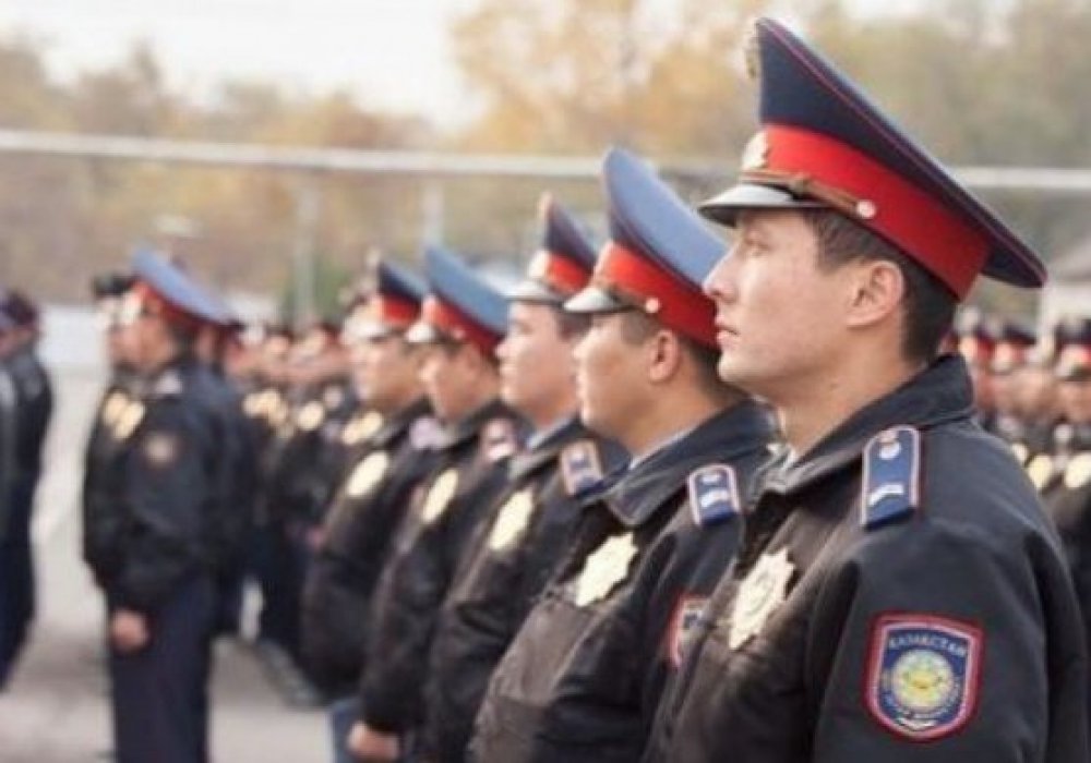 Назарбаев көшедегі қылмыс деңгейін төмендетуді тапсырды