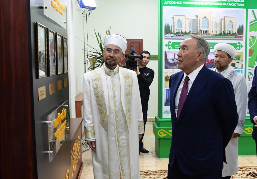 Назарбаев Астанадағы ҚМДБ жаңа ғимаратында болды