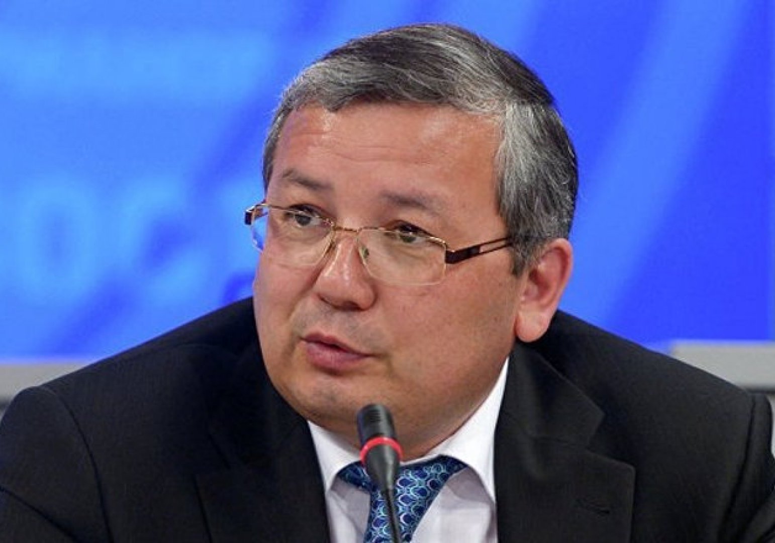 Тоқаев Сыздықовты сыртқы істер министрінің орынбасары қызметіне тағайындады