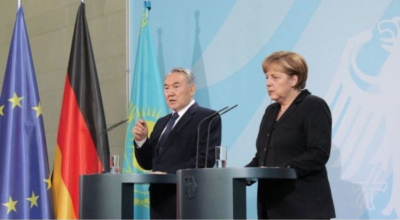 Нұрсұлтан Назарбаев және Ангела Меркель. © Ренат Ташқынбаев