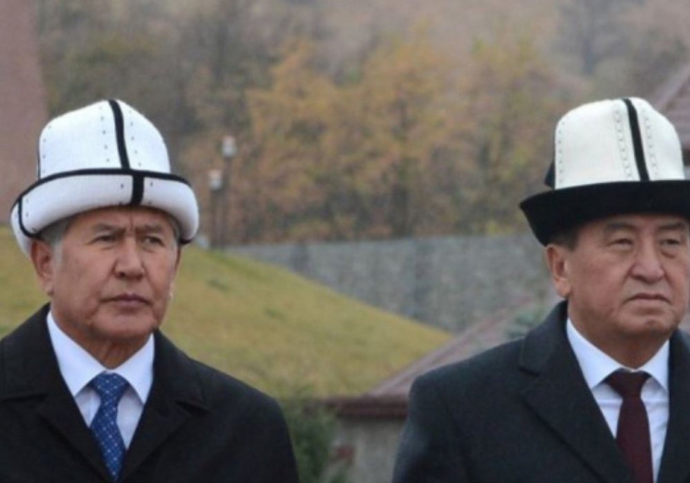 Алмазбек Атамбаев пен Сооронбай Жээнбеков. © camonitor.kz