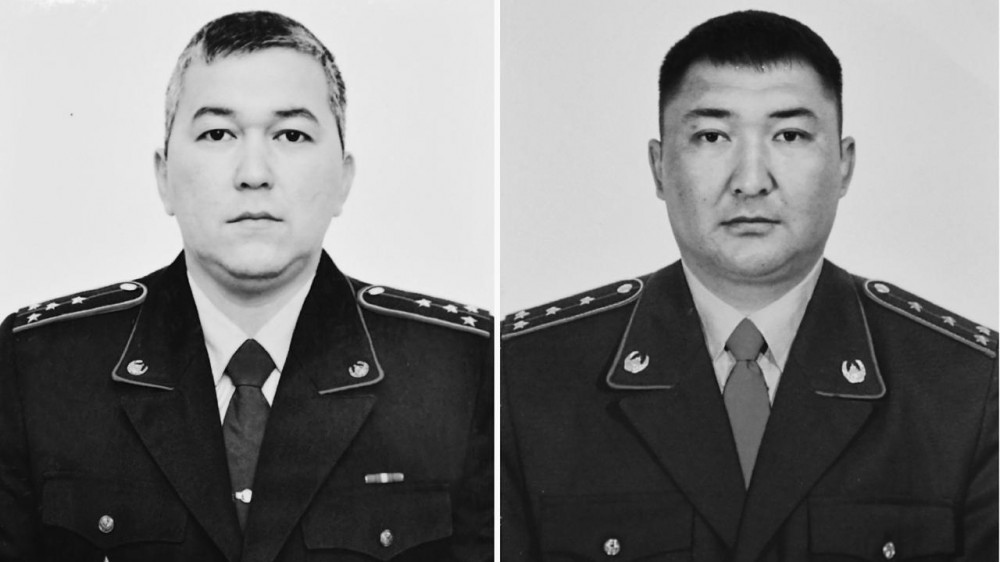 Қанат Отарбаев (сол жақта) және Қанат Хамидуллин (оң жақта). ІІМ баспасөз қызметінің суреті