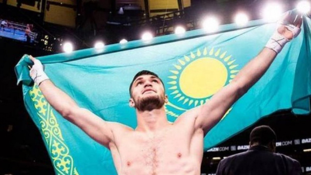 Қазақстандық боксшы Әли Ахмедовтің әлем чемпионы атағы үшін жекпе-жегі қашан болатыны айтылды