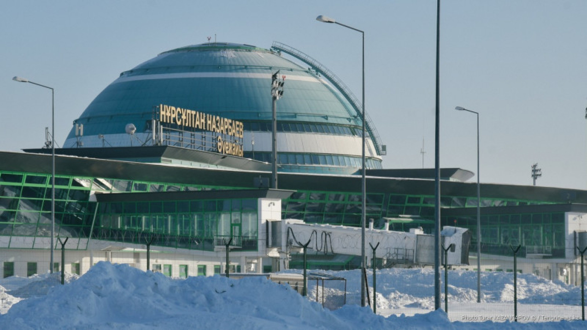 Аэропорт город астаны. Международный аэропорт Нурсултан Назарбаев. Аэропорт Нурсултан Назарбаева. Аэропорт Астана 2022. Нурсултан Назарбаев Астана.