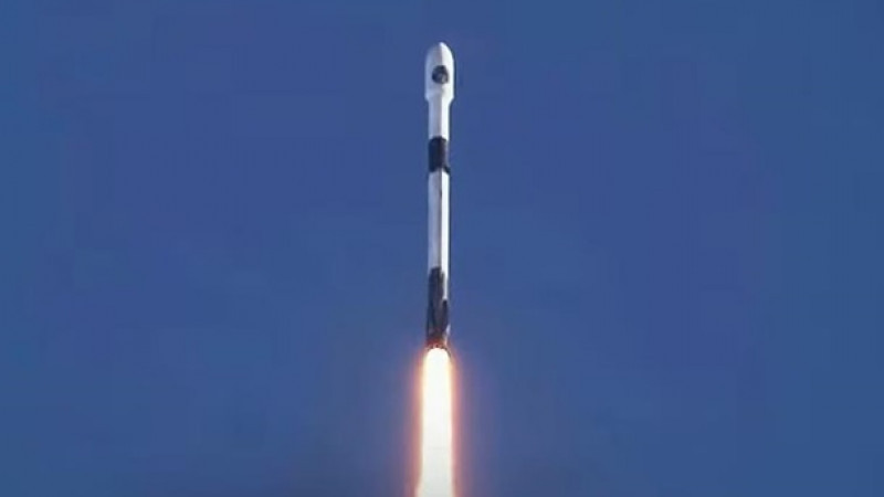 SpaceX АҚШ-тың барлау спутнигімен зымыран ұшырды