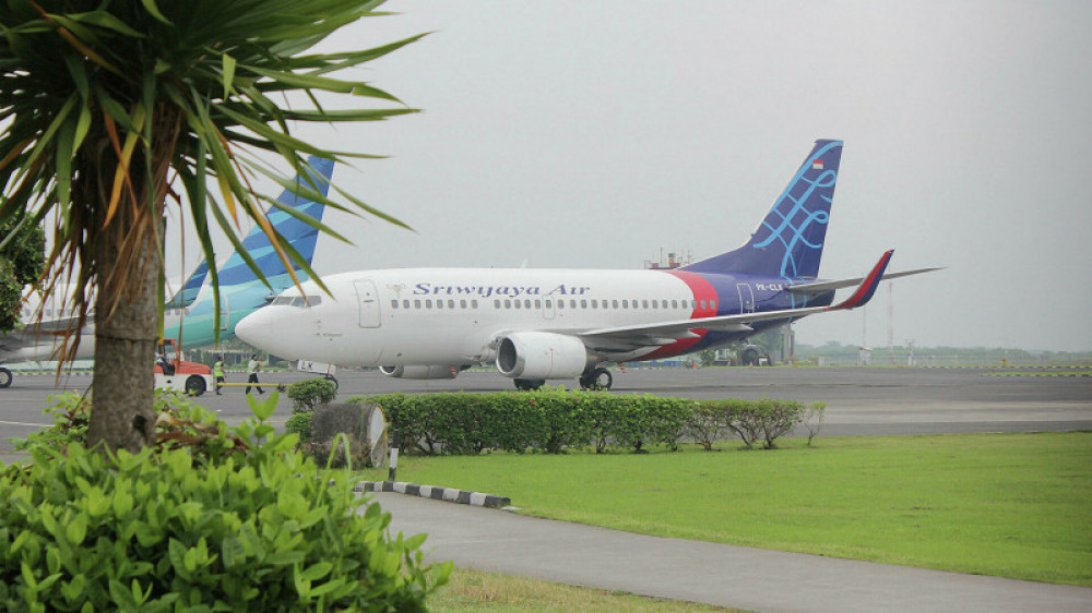 Индонезиялық Boeing 737-500 суға құлаған: қиранды табылды