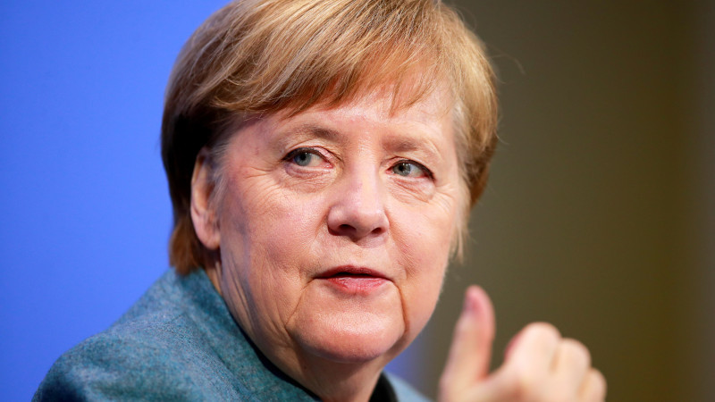 Меркель Германияда коронавирустың үшінші толқыны басталғанын айтты