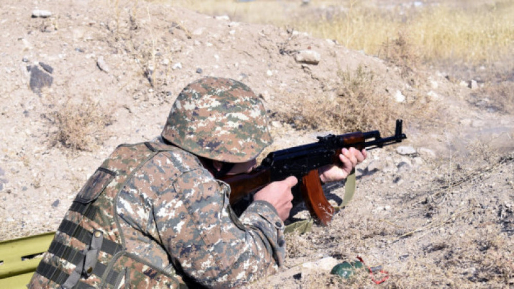 Армения Әзербайжанмен шекарада сарбаз қаза тапқанын мәлімдеді