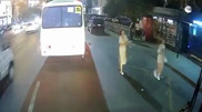Ресейде жолаушылар отырған автобустағы жарылыс видеоға түсіп қалды