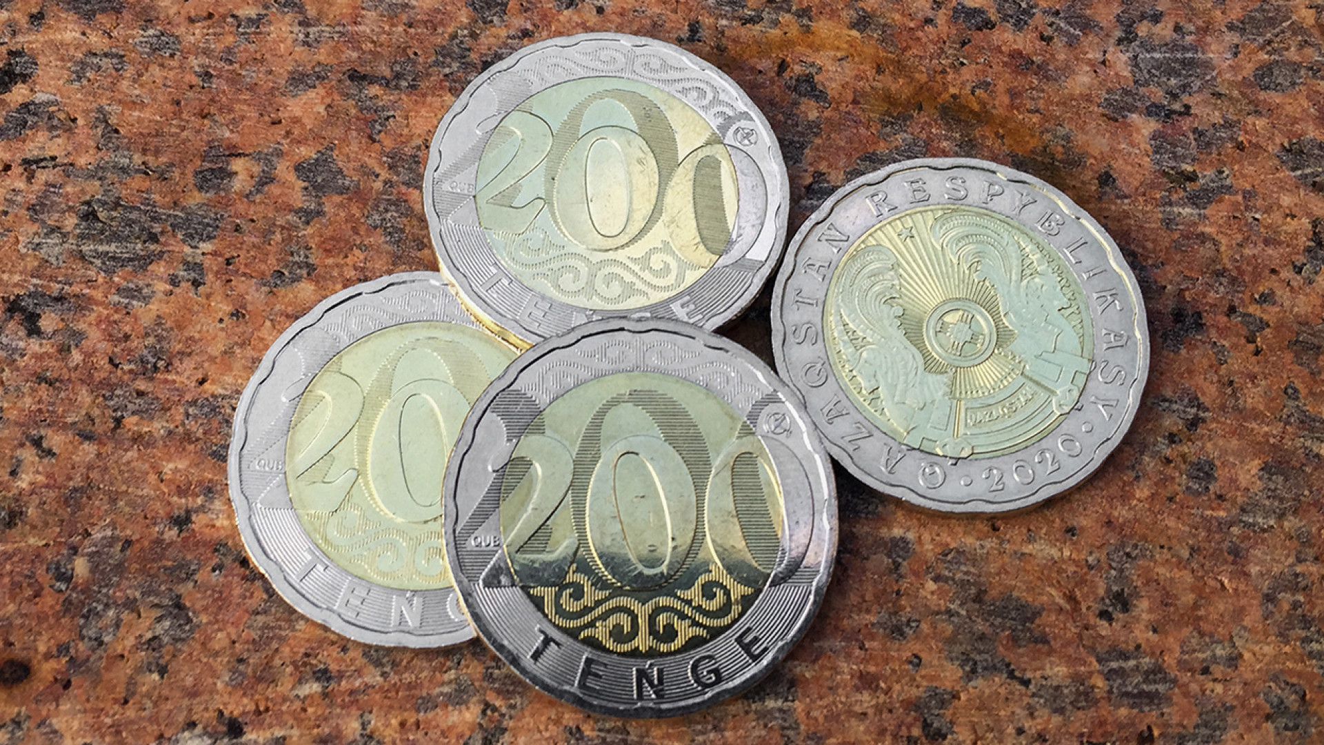 1000000 Тенге монетой