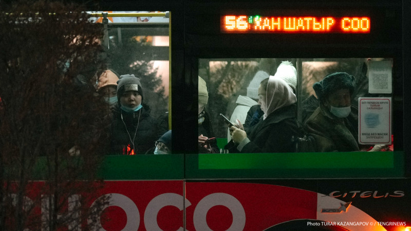 Астанадағы автобустардың бірі. © Тұрар Қазанғапов