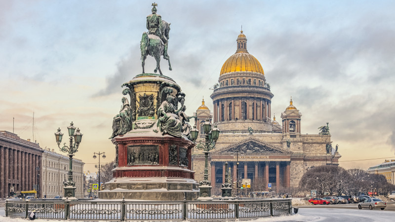 Санкт-Петербург. @Shutterstock