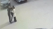 Нұр-Сұлтанда бұрынғы әйелін көшеде сабаған ер адам іздестіріліп жатыр