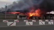 Таразда ірі өрт: базардағы сауда бутиктері мен асхана жанып жатыр