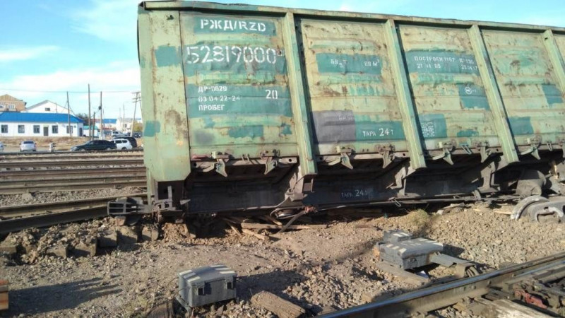 Атырау облысында төрт жүк вагоны рельстен шығып кетті