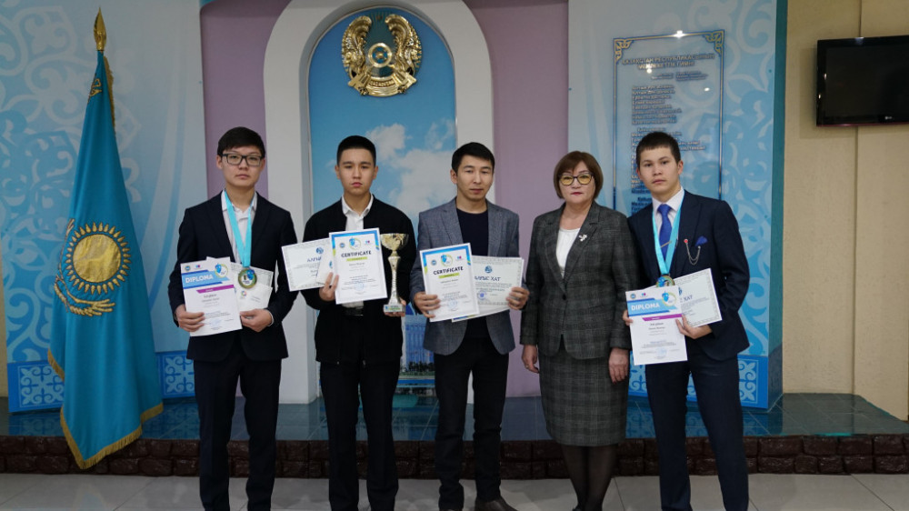 Батыс қазақстандық оқушылар робототехникалық жобада топ жарды