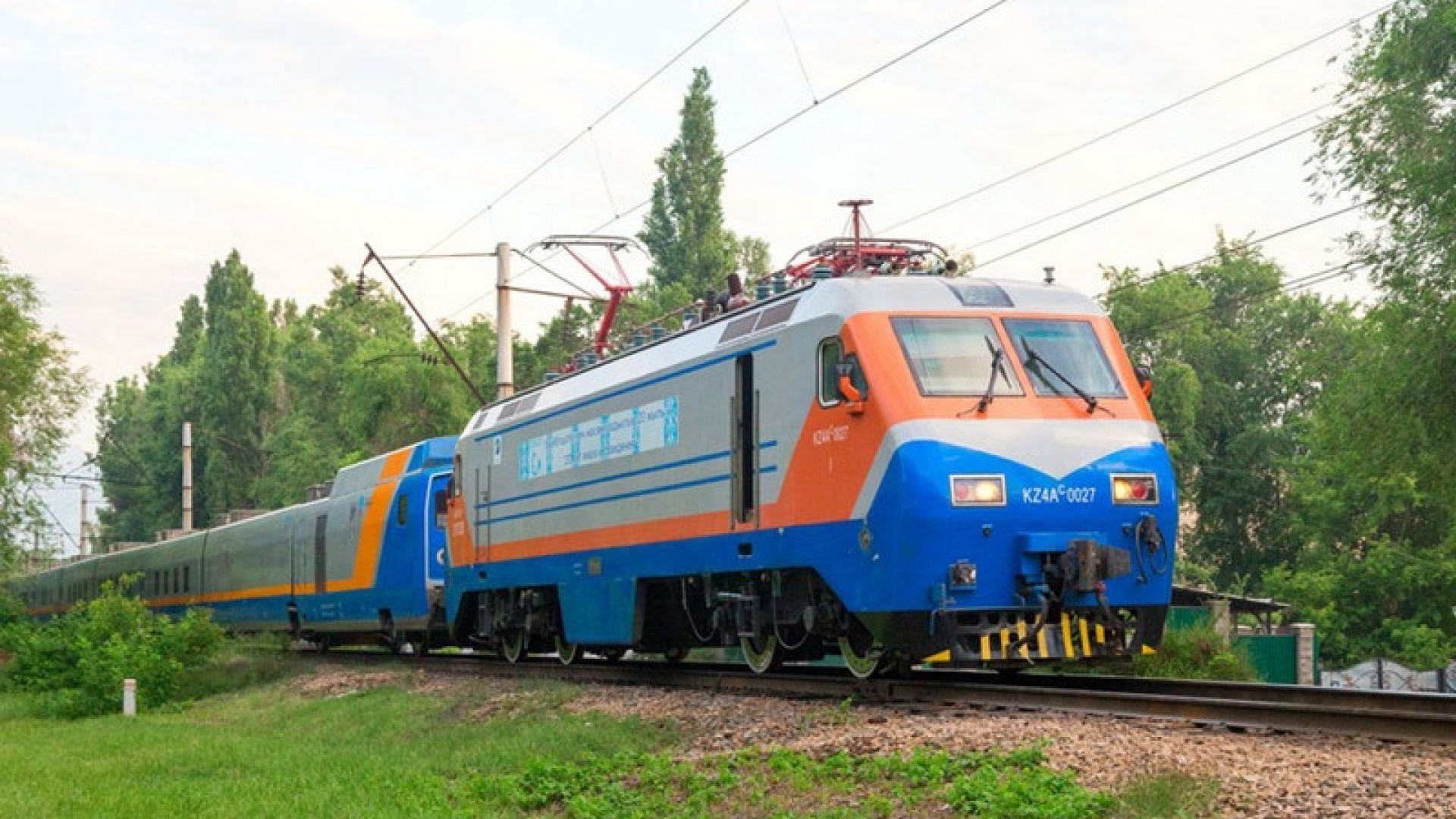 Railways kz. Казахстан Темир жолы Talgo. Тепловоз Тальго. Электровоз для Тальго. Тұлпар-Тальго.