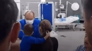 Шымкентте науқастың дәрігерлермен төбелесі видеоға түсіп қалды