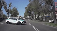 Алматыда патрульдік полиция көлігі мопедті қағып кетті