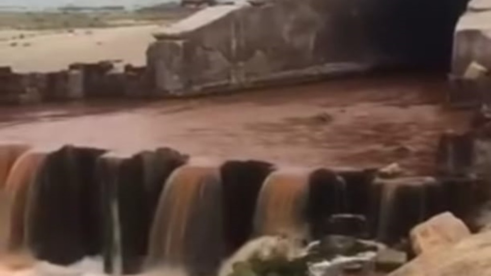 Ақтауда Каспий теңізіне лас су құйылып жатқаны видеоға түсіп қалды