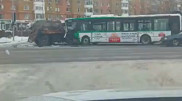 Астанада автобус ірі жол-көлік оқиғасына себеп болды